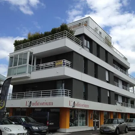 Le Rev Apartment